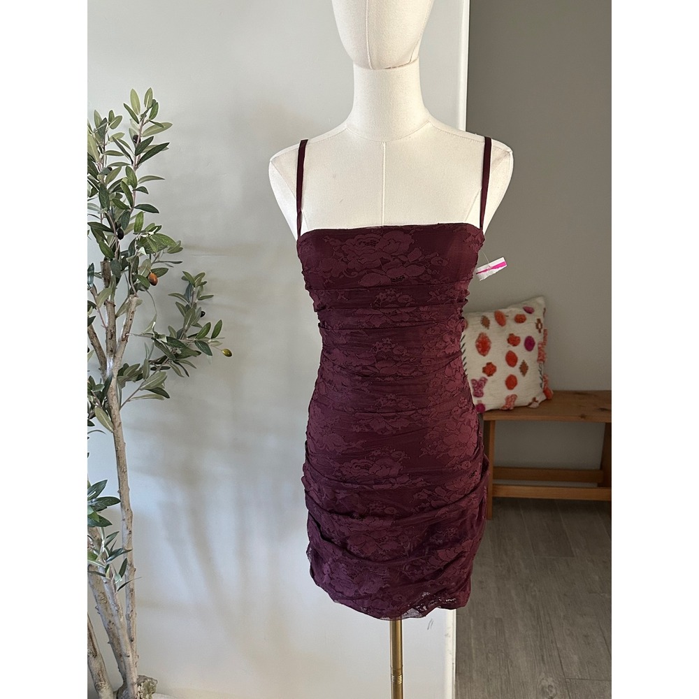 Mistress Rocks House of CB Mulberry Lace‎ Gathered Mini Dress New - Picture 8 of 13